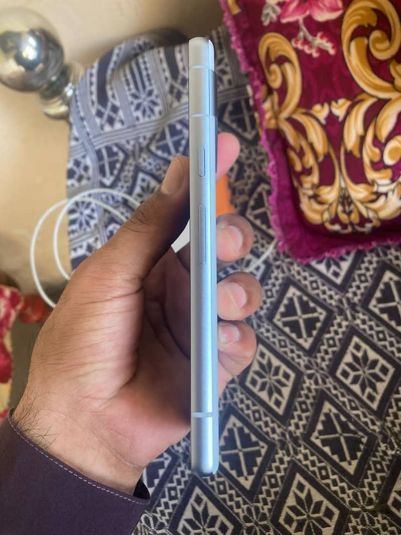 Google Pixel 7a 3