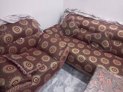 5 seater sofa.