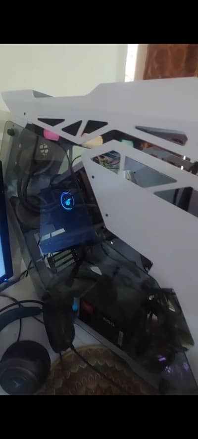 Ryzen 5 5600x B550M Aorus Elite 16gb ram Rx 570 GPU Gaming  Computer