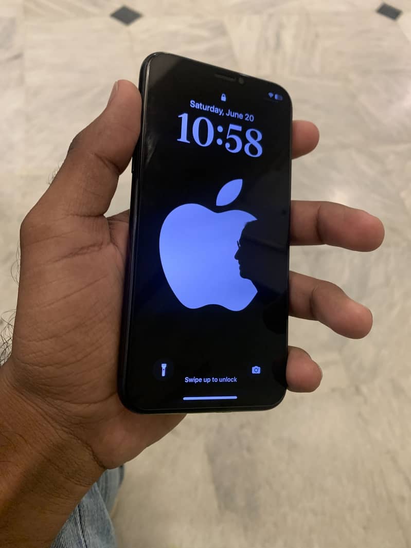 Apple iPhone X 0