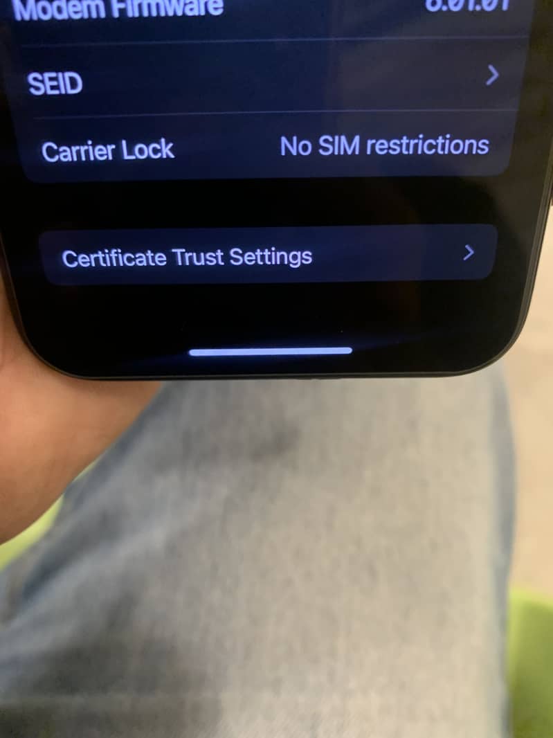 Apple iPhone X 4