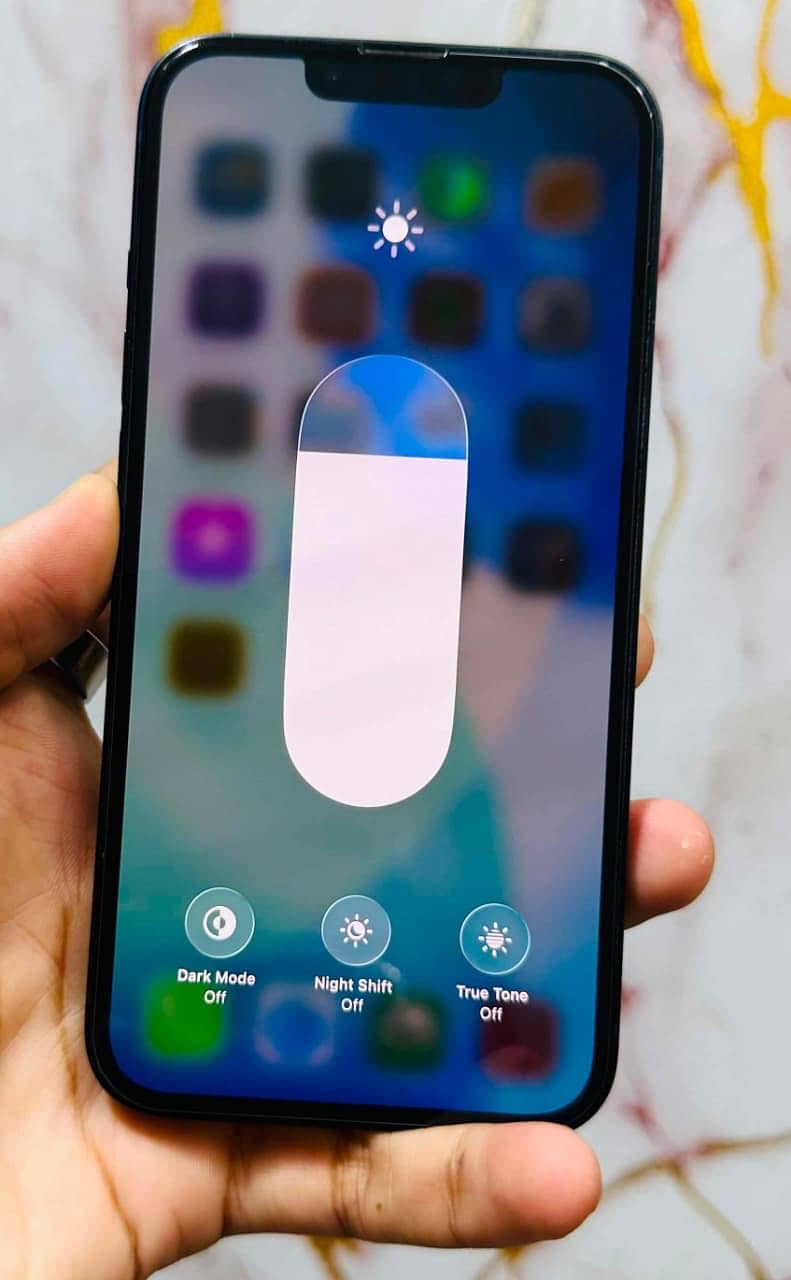 iPhone 13 2