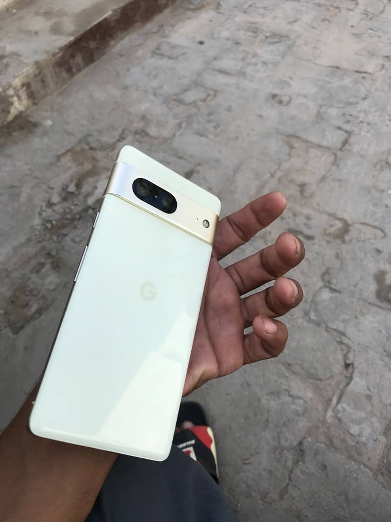 Google Pixel 7 2