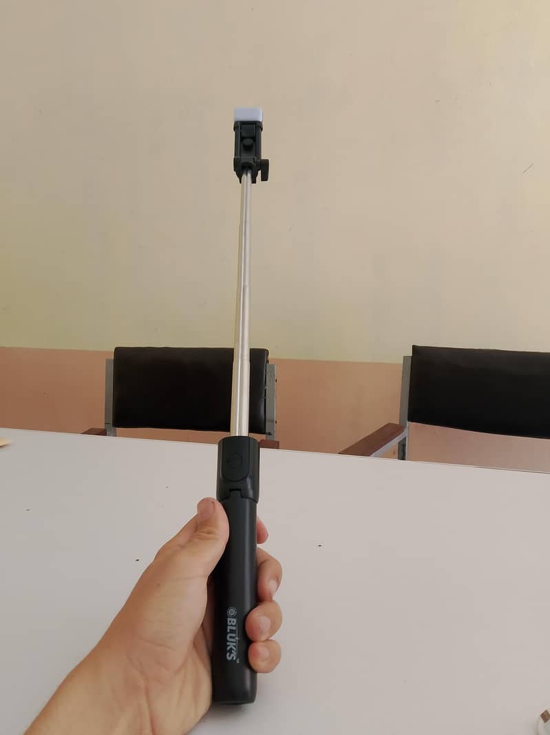 selfie stick 0
