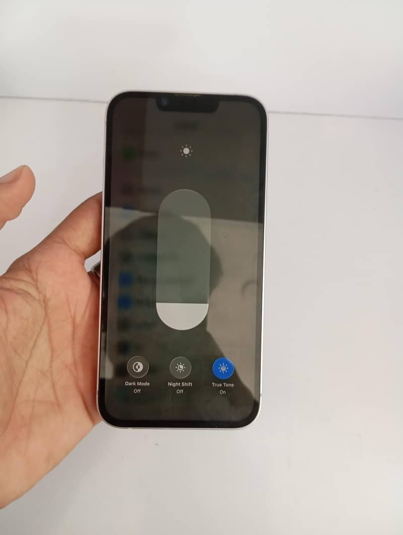 Apple iPhone 14 3