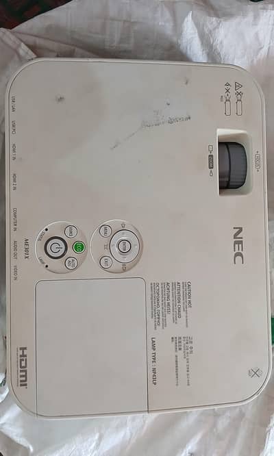 Multimedia Projector NEC LAMP TYPE:NP43LP Brand Like NEW