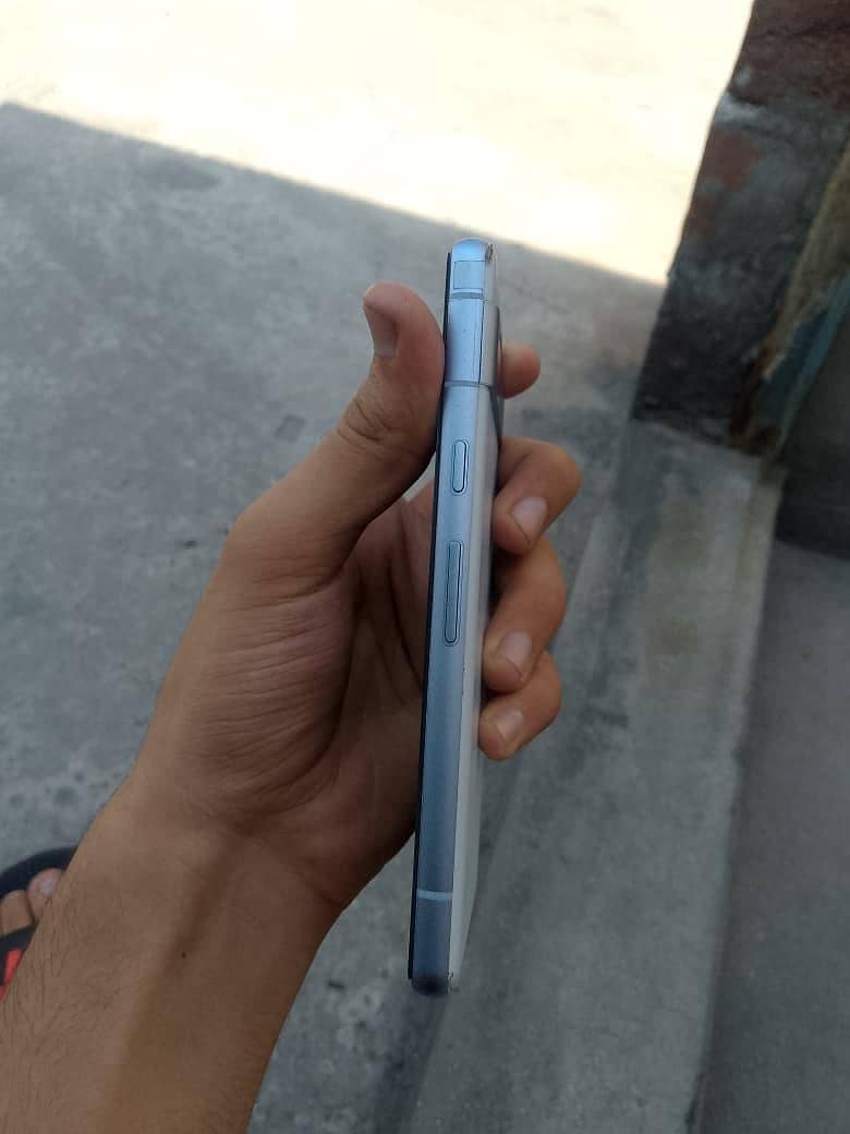 Google Pixel 7a 1