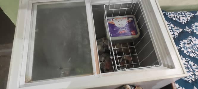 Mini Chest Freezer SFC-HM08AH