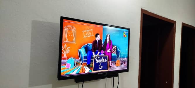 ECOSTAR LED TV 32"