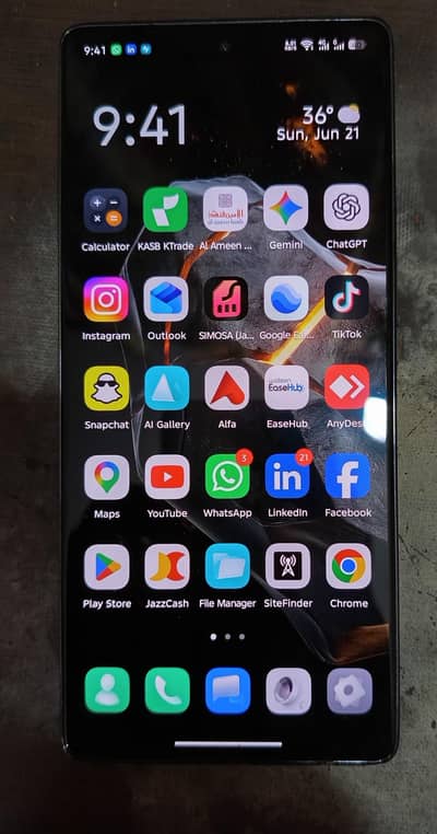 Infinix Note 40 (8GB RAM / 256GB Storage)