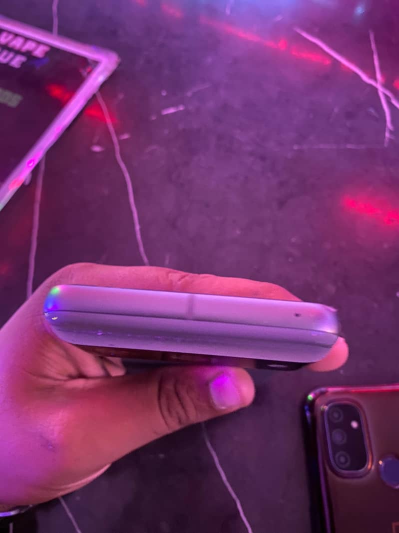 Google Pixel 8 3