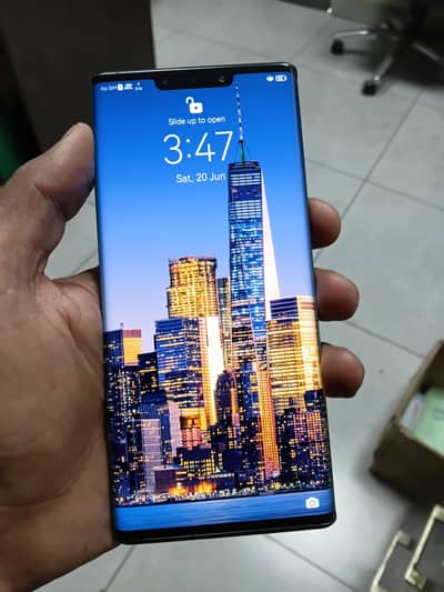 Huawei Mate 30 Pro – PTA Approved – 10/10 Condition