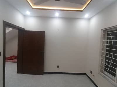 Aesthetic House Of 1500 Square Feet For Rent Is Available