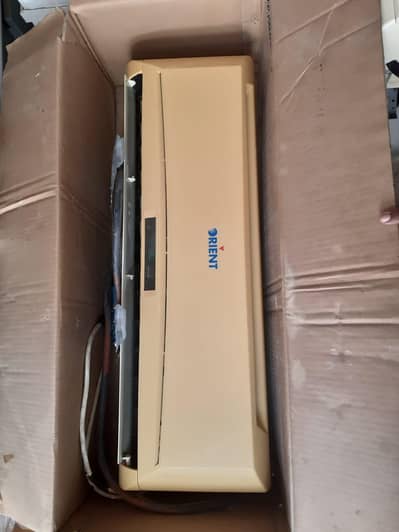 split Ac 1   ton good condition