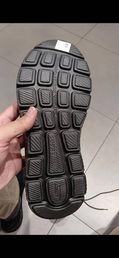 Skechers Slip in Go walk max cushioning