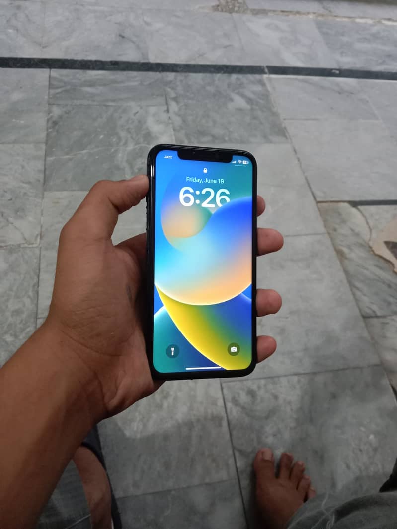 Apple iPhone X 16