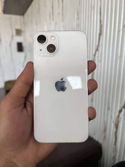 Apple iPhone 13