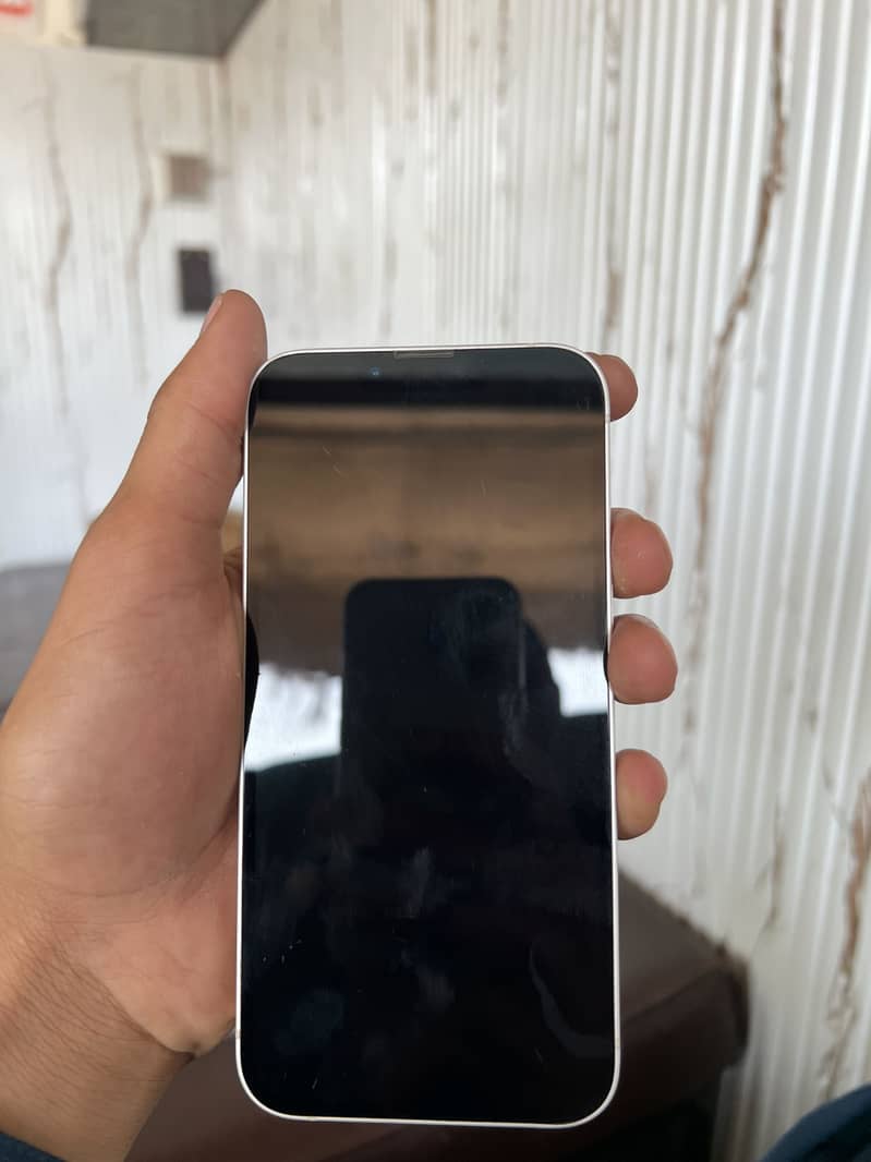 Apple iPhone 13 3