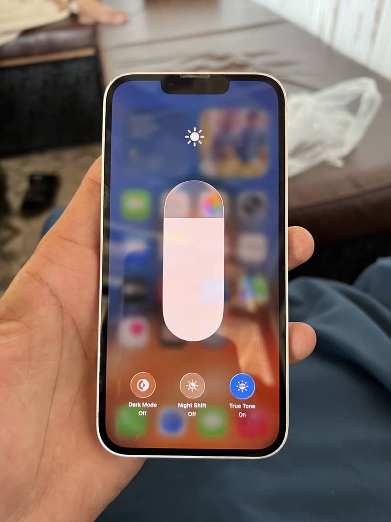 Apple iPhone 13 7