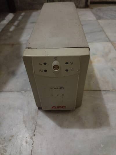 APC UPS 390WATTS FOR SALE WITH BATTERY