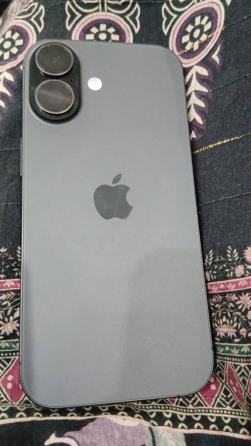 Apple iPhone 17 2