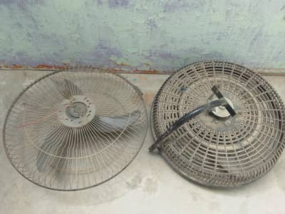 2 bracket fan 12 volt in ok condition