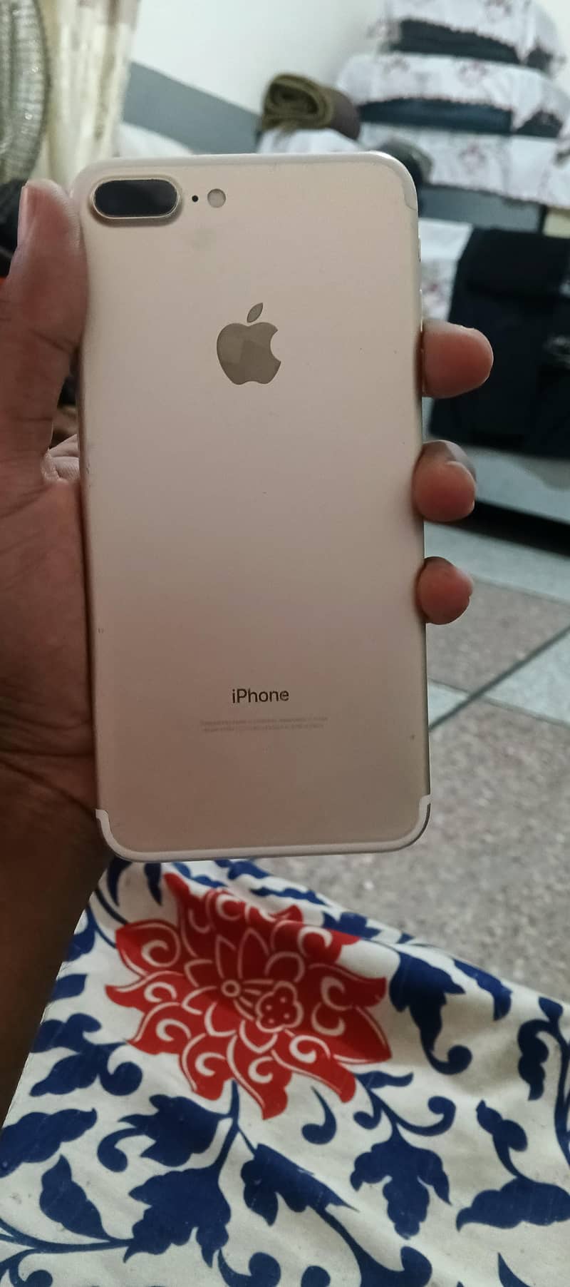 Apple iPhone 7 Plus 0