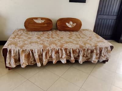single bed. takht posh for sale