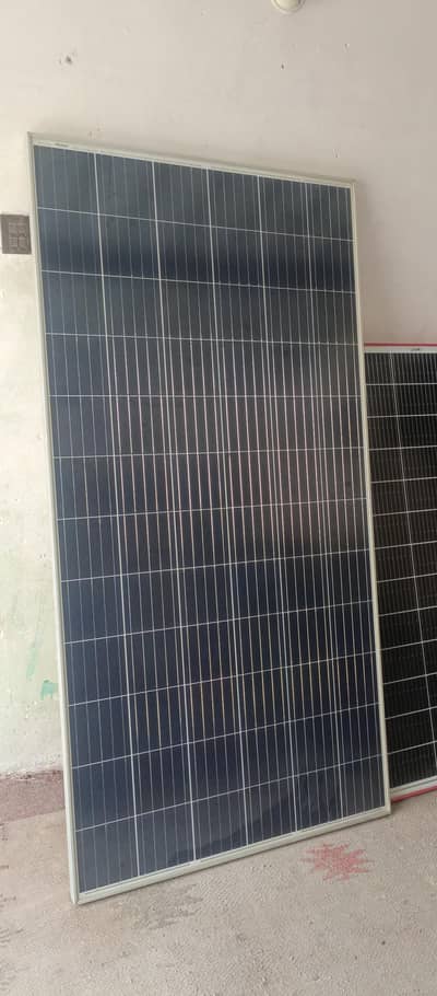 soler penal sell 330 watt 2 rom coler kaml chalat hai 1 penal 24 wat