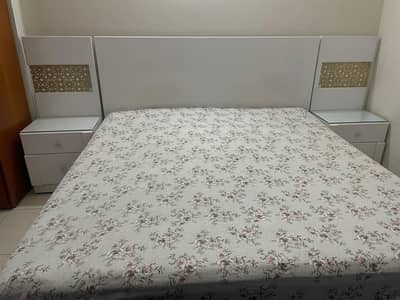 Double Bed Set with Setty and Dressing