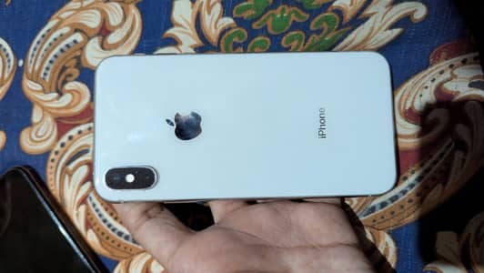 Apple iPhone XS (64GB) For Sale