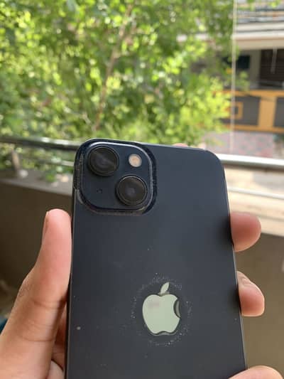 Apple iPhone 13