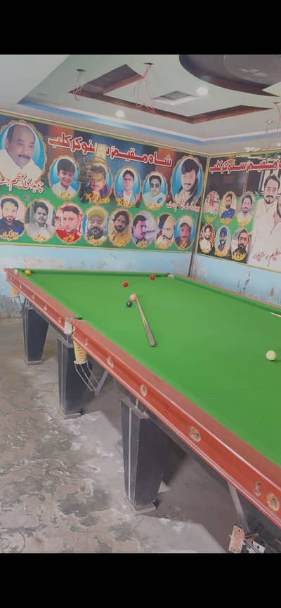 6/12 snooker Table for sale