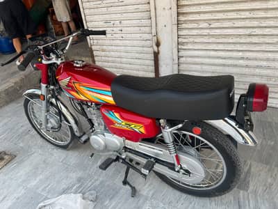 Urgentky selling 125 2026 model fresh piece