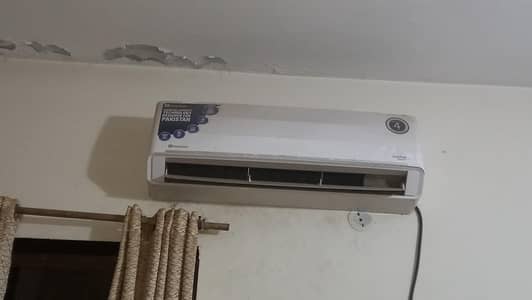 Dawlance 1.5 ton Dc inverter heat and cool totally genuine