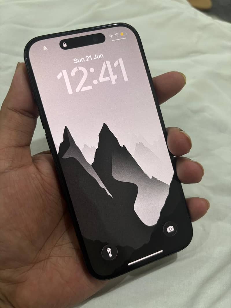 Apple iPhone 15 Pro 1