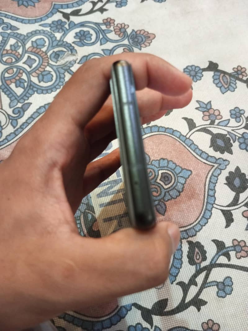 Google Pixel 6a 5