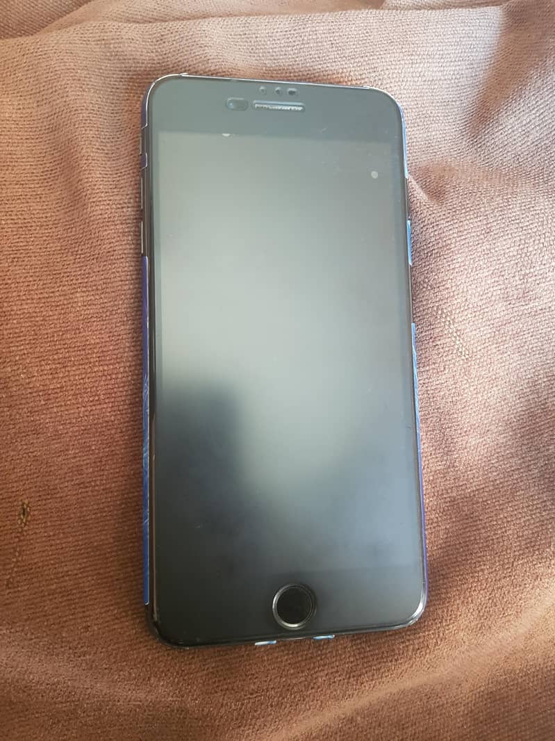 Apple iPhone 7 Plus 1