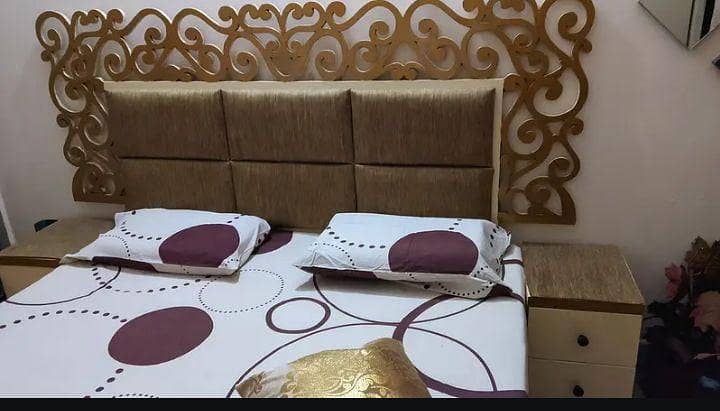 Elegant bed set. 0