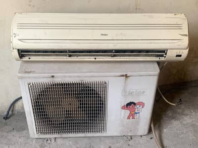 Haier 1.5 ton Non inverter No rapier lush condition