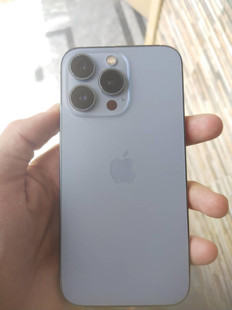 Apple iPhone 13 Pro 0