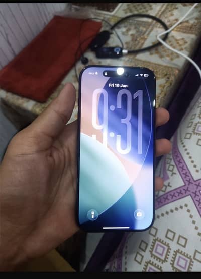 Apple iPhone 16 Pro