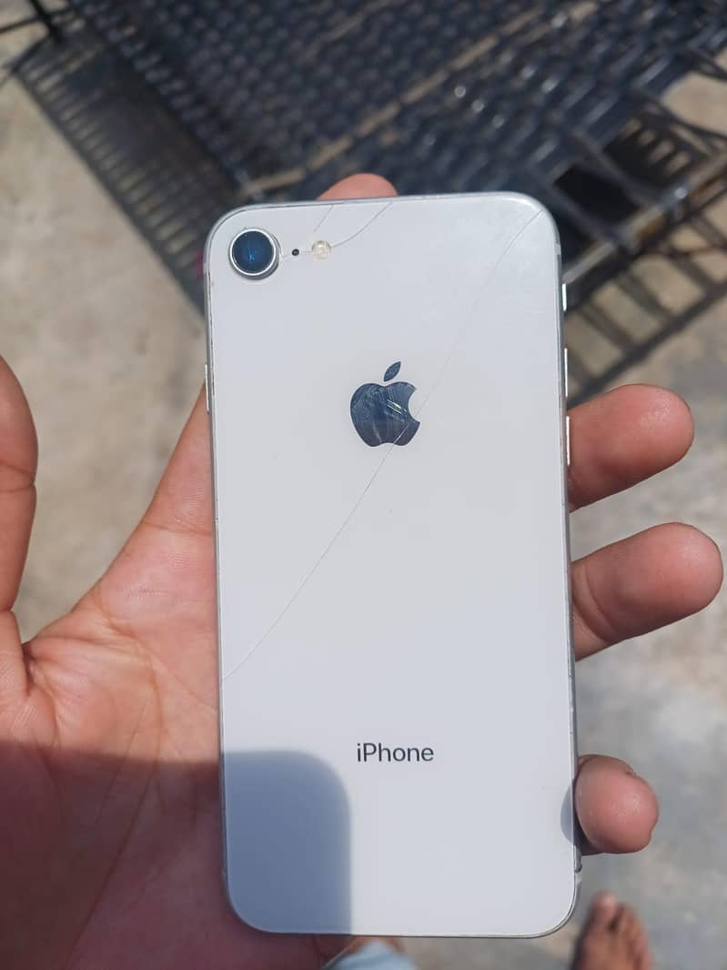Apple iPhone 8 3