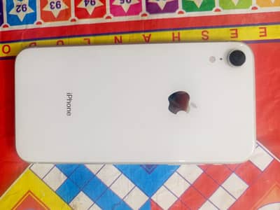 Apple iPhone XR