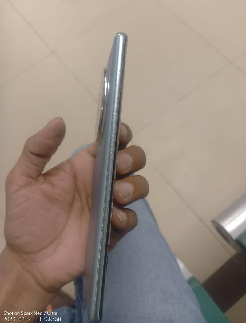 Infinix Zero 40 4