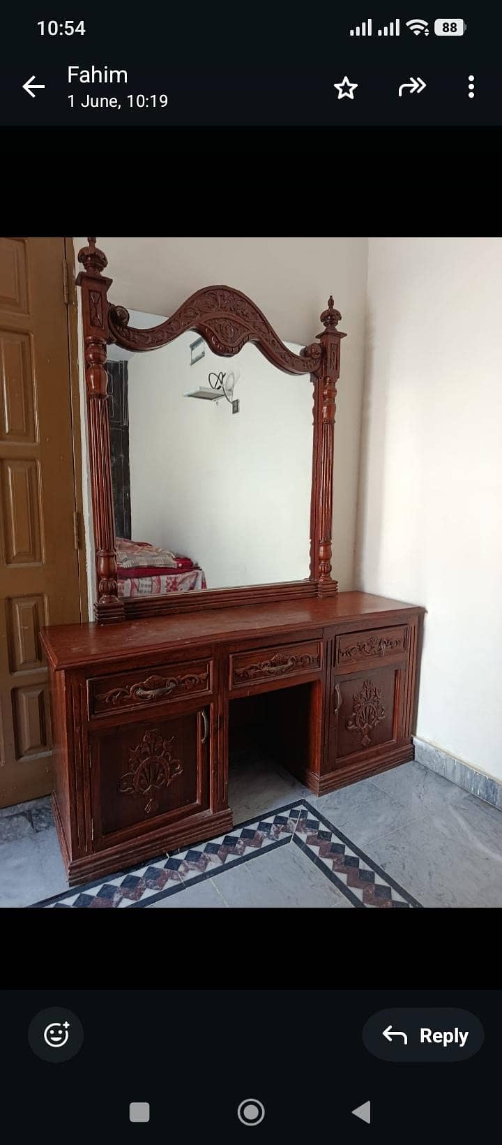 dressing table 0