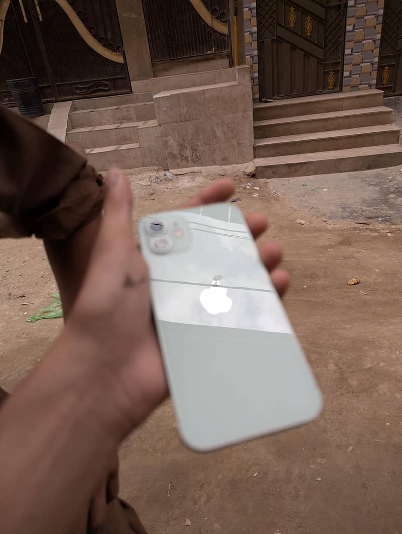 Apple iPhone 12 0