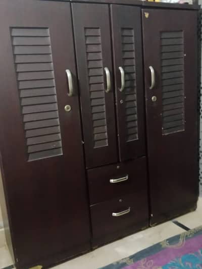 Urgent Sale – 3 Door Wardrobe / Almari for Sale – Karachi