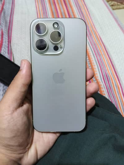 Apple iPhone 15 Pro fu 4 month sim working LLA