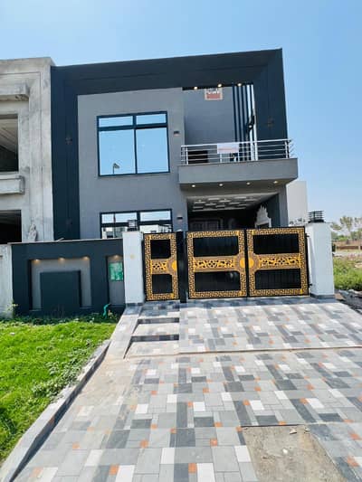 5 Marla Brand New Facing Park Double Story House